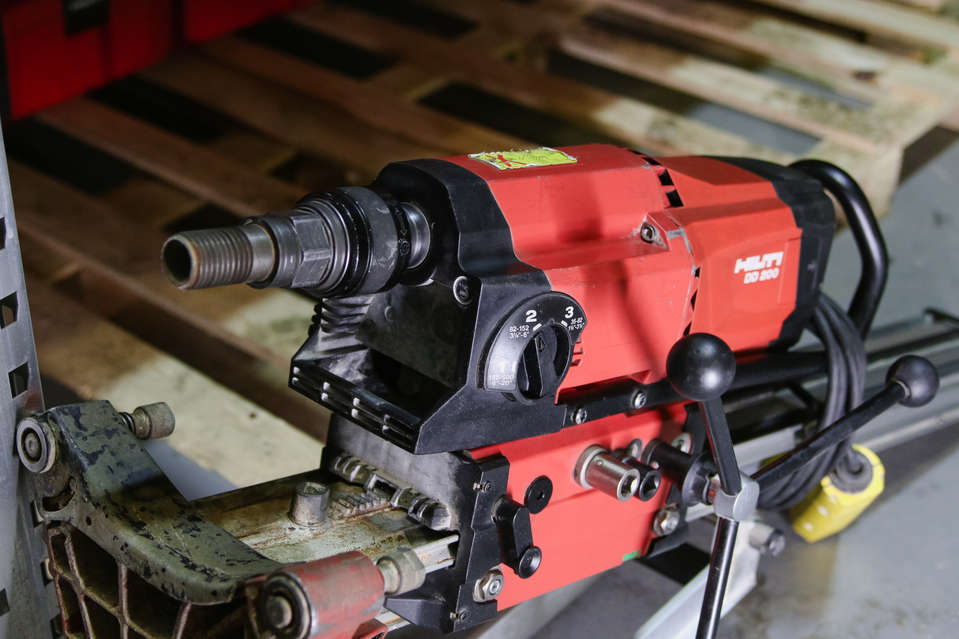 Hilti core deals drill dd 200