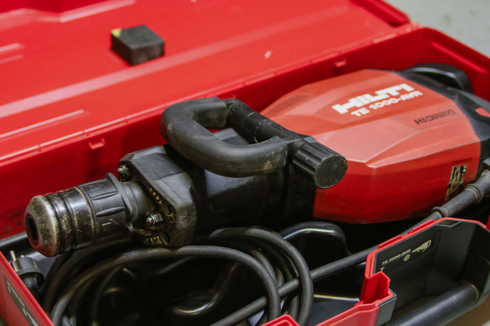 Hilti hammer drill te 1000 deals avr